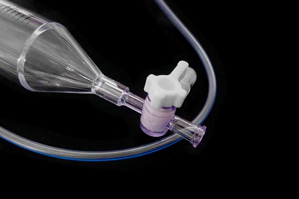 医疗注塑件粘模严重如何解决？