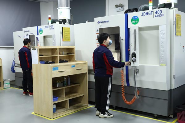 医疗模具加工中的螺纹加工指的是什么呢？