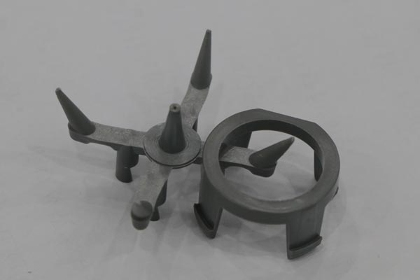 医疗注塑产品裂纹成因深度解析：从材料到工艺的全链条剖析