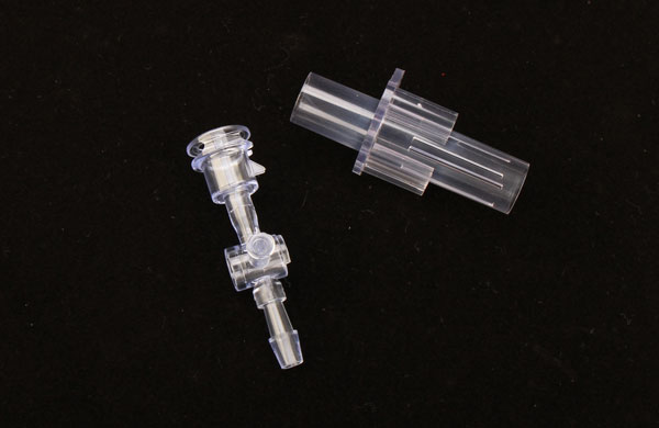 医疗三通注塑产品